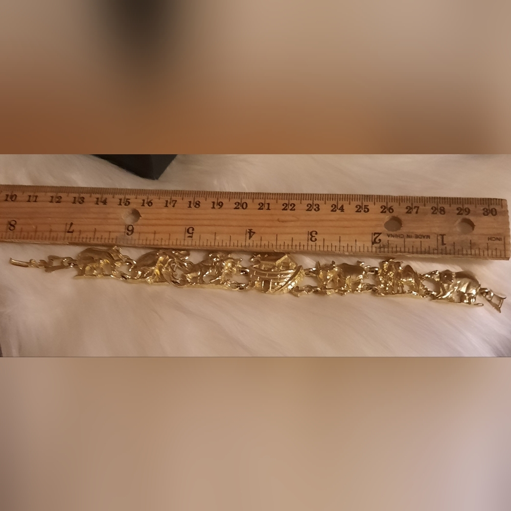 Noah's Ark Gold Colored Link Bracelet panel figural ark and animal vintage - Picture 13 of 14